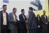 در همایش تجلیل از صنعتگران و معدنکاران نمونه استان هرمزگان اتفاق افتاد؛ تقدیر از شرکت فولاد هرمزگان به عنوان واحد صنعتی نمونه استانی
