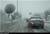 بارش برف و باران در محورهای 13 استان/ تردد در جاده‌های شمالی روان است