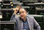 مسئولانی که صاحب تریبون هستند از دامن زدن به اختلافات پرهیز کنند