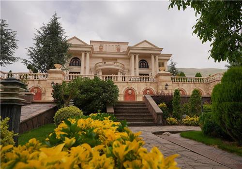 ویلای 8 هزار متری متهم ردیف اول چای دبش به بانک ملت تحویل داده شد