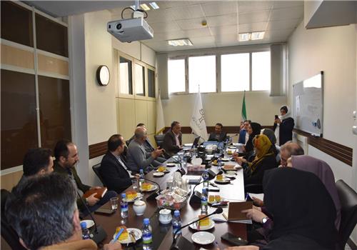 تأکید دکتر فولادیان بر رویکرد پژوهش‌محور در مواجهه با بحران سالمندی