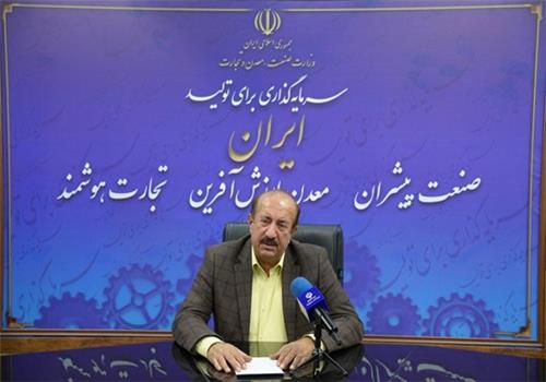 مشکلات اصناف را در بسته حمایتی پیگیری می‌کنیم