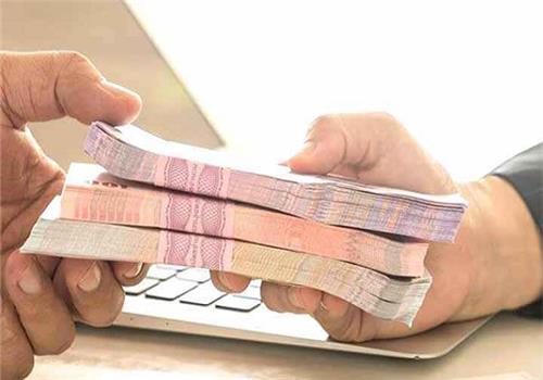 گلایه از تأخیر در پرداخت وام‌ها / مطالبه جدید مجلس از بانک مرکزی چیست؟