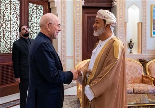 همکاری دوجانبه و اداره تنگه هرمز محور رایزنی قالیباف و سلطان عمان
