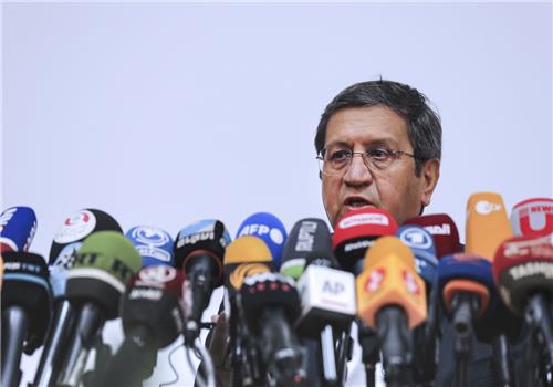 تأکید رئیس‌کل بانک مرکزی بر پیگیری بازگشت ارز صادرات غیرنفتی به چرخه اقتصادی