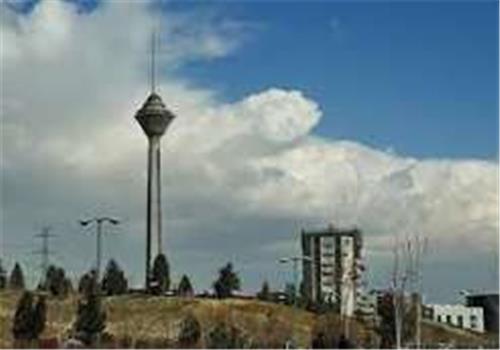 نوسانات کیفیت هوا در تهران؛ تقابل روزهای پاک با چالش‌های زیست‌محیطی