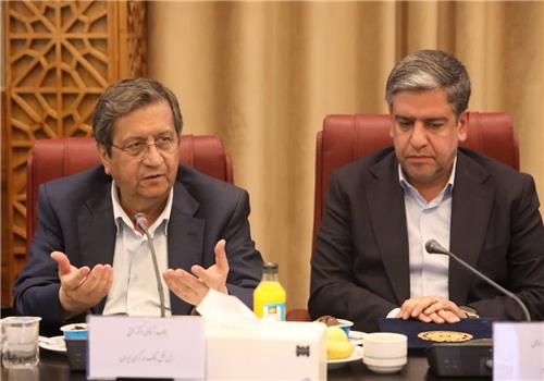 همتی: برای 44 میلیون نفر افزایش اعتبار کالابرگ پیش‌بینی شد