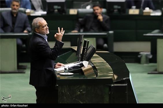 وعده پزشکیان برای تخصیص بودجه بر اساس عملکرد چه میزان محقق شد؟