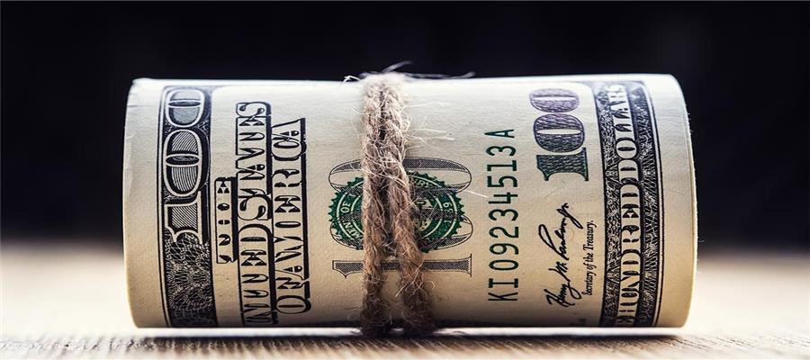 پیشنهاد وزیر اقتصاد برای مدیریت بازار ارز / استفاده از صادرات برای خروج از بحران ارزی؟