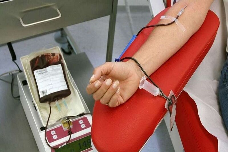 با اهدای خون، به بیماران عیدی دهید/افزایش اعمال جراحی و نیاز به خون در روزهای پایانی سال