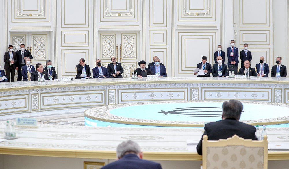 حضور در اجلاس اکو، حلقه تکمیل دیپلماسی اقتصادی دولت بوده است