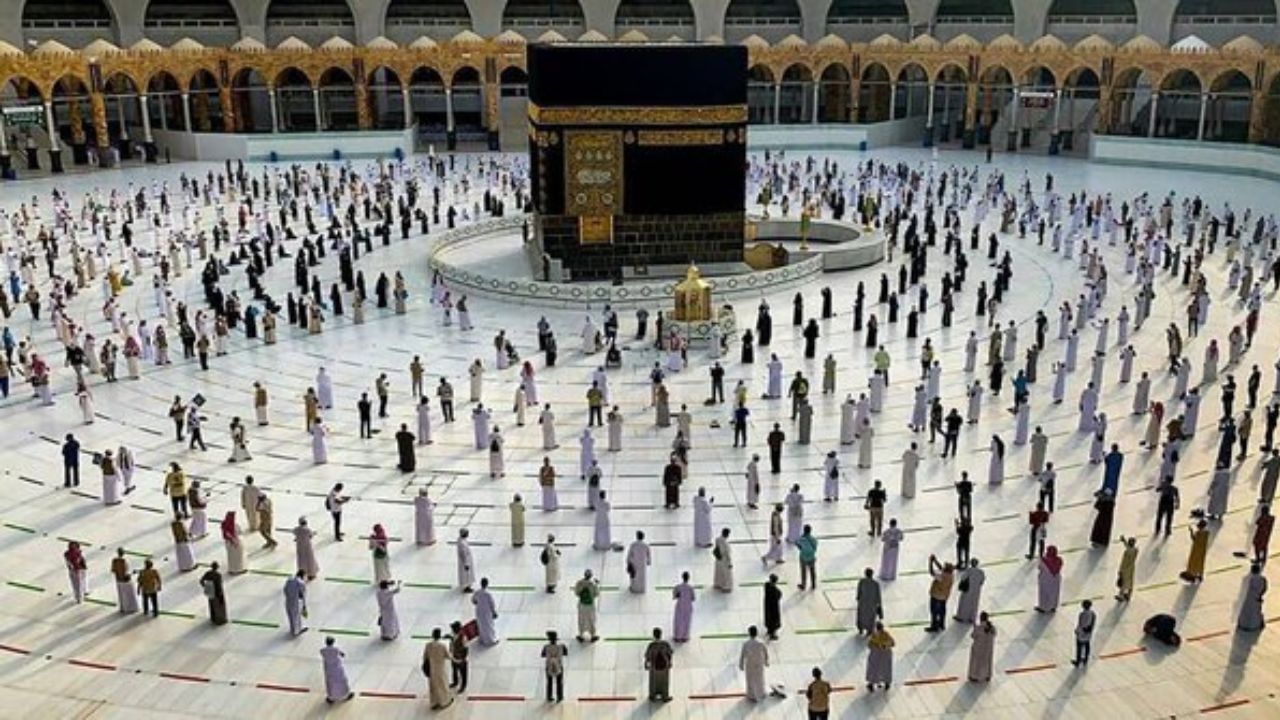 راهکارهایی برای چالش‌های حج