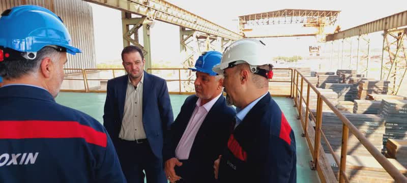 بازدید جمعی از مسئولان صندوق بازنشستگی کشور و هلدینگ صبا انرژی از خط تولید شرکت فولاد اکسین خوزستان