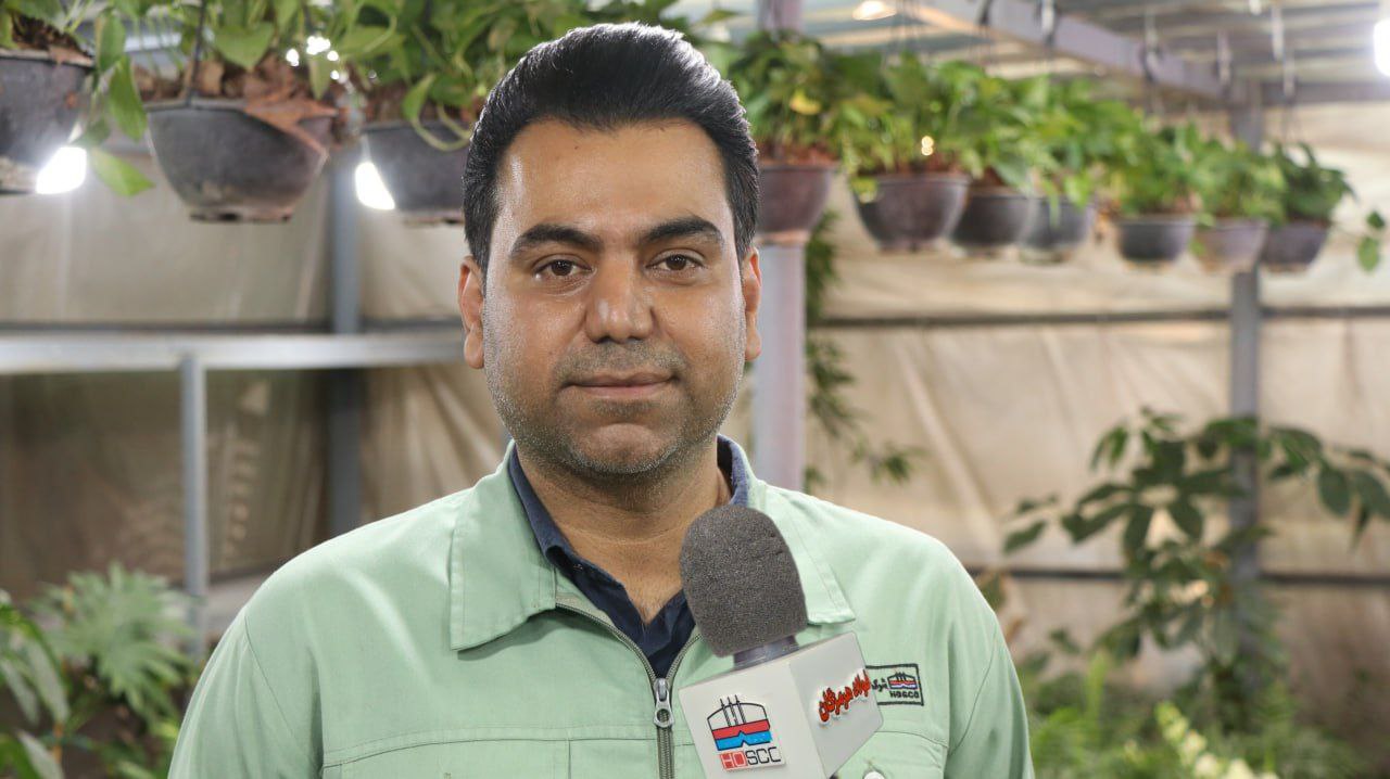 به مناسبت هفته منابع طبیعی و درختکاری در شرکت فولاد هرمزگان انجام می‌شود؛ توزیع ۵۵۰۰ گل آپارتمانی میان کارکنان فولاد هرمزگان