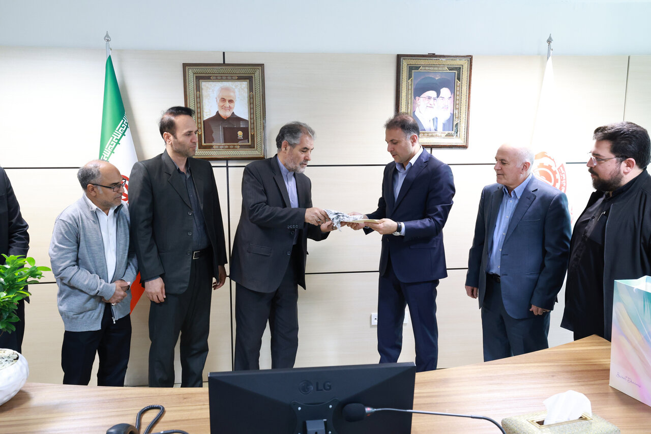 سردار سرلشکر مصطفی ایزدی انتصاب مدیرعامل شرکت ملی صنایع مس ایران را تبریک گفت