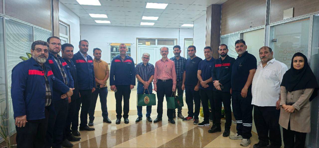 بازدید قائم‌مقام فولاد اکسین خوزستان از مرکز اورژانس به مناسبت روز پزشک
