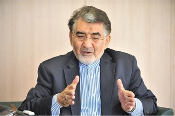 نوسان دلار؛ نتیجه جنگ روانی و شبکه‌های سازمان‌یافته سوداگران