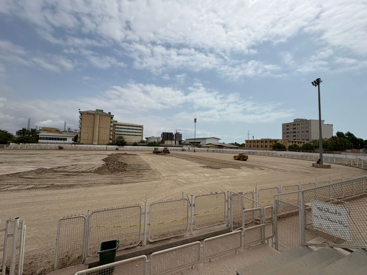 با حمایت شرکت فولاد هرمزگان صورت گرفت؛ آغاز عملیات بازسازی ورزشگاه تختی بندرعباس