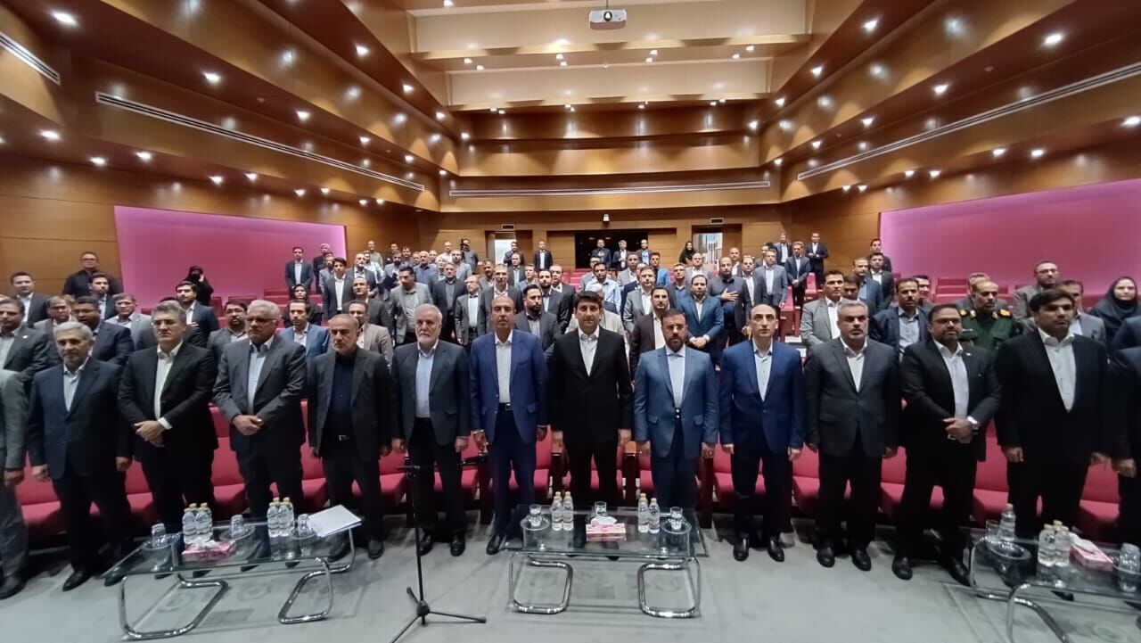 با حضور وزیر ارتباطات و استاندار فارس صورت گرفت؛