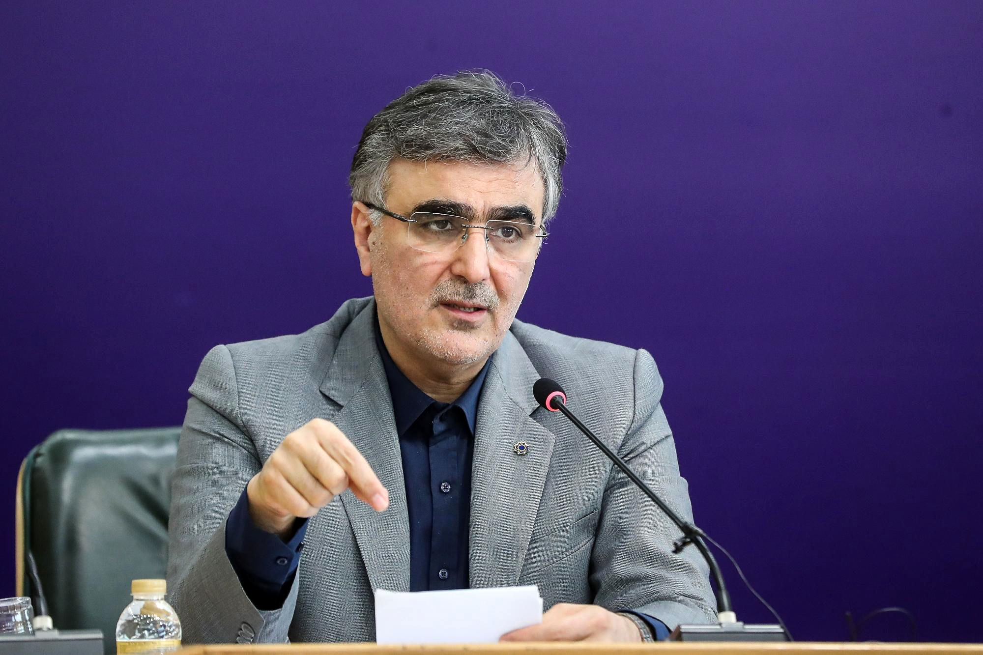 ترسیم خطوط فعالیت پلتفرم های فروش برخط طلا/دستور فرزین برای تامین ارز حوزه «آی تی»