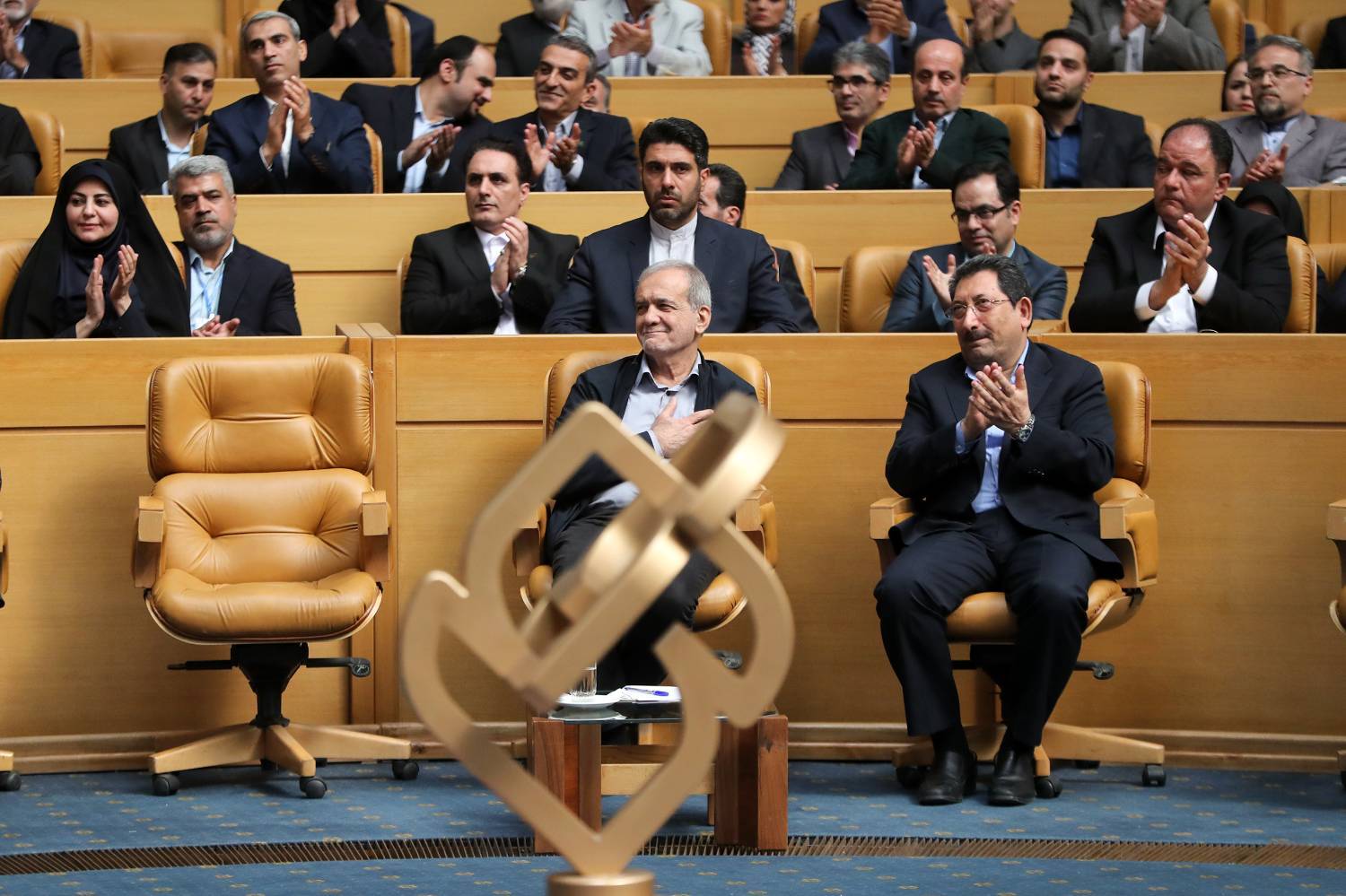 بزرگداشت روز جهانی استاندارد با حضور رییس‌جمهور و وزیر صمت