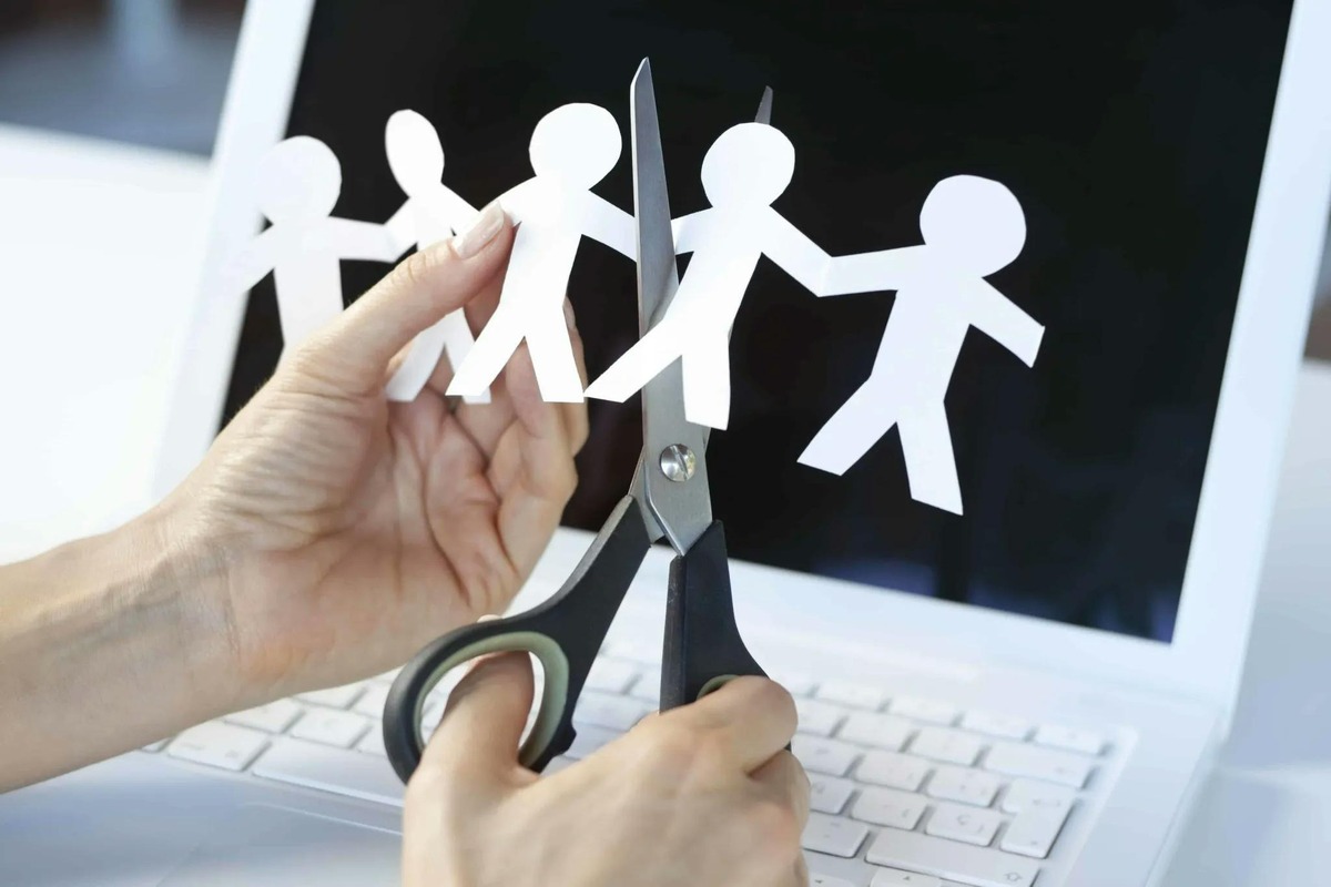 خبر مهم برای کارمندان/ این کارمندان تعدیل و عزل نمی‌شوند