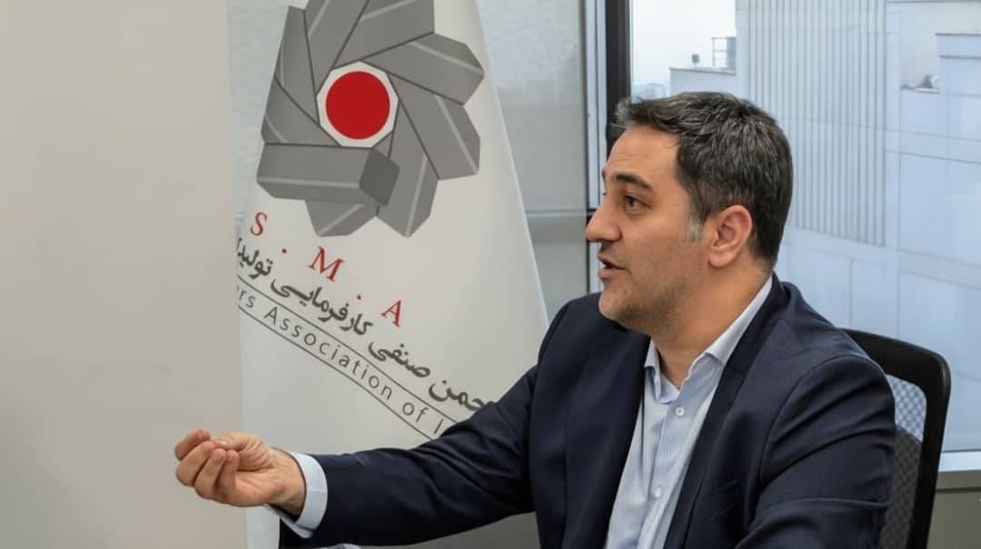 فروش اجباری ارز، زیان‌های سنگینی به صنایع وارد کرده است/ رویه جدید فروش ارز صادراتی زنجیره فولاد، ایرادهای اساسی دارد