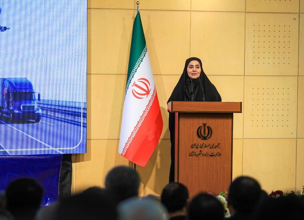 صادق: توسعه کریدورها در صدر اولویت‌های وزارت راه و شهرسازی قرار دارد