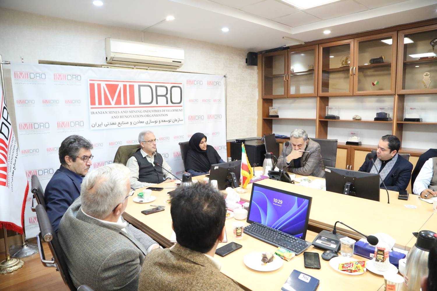 صندوق توسعه ملی و ایمیدرو به دنبال شکل دهی بازار انرژی های تجدیدپذیر در بخش معدن