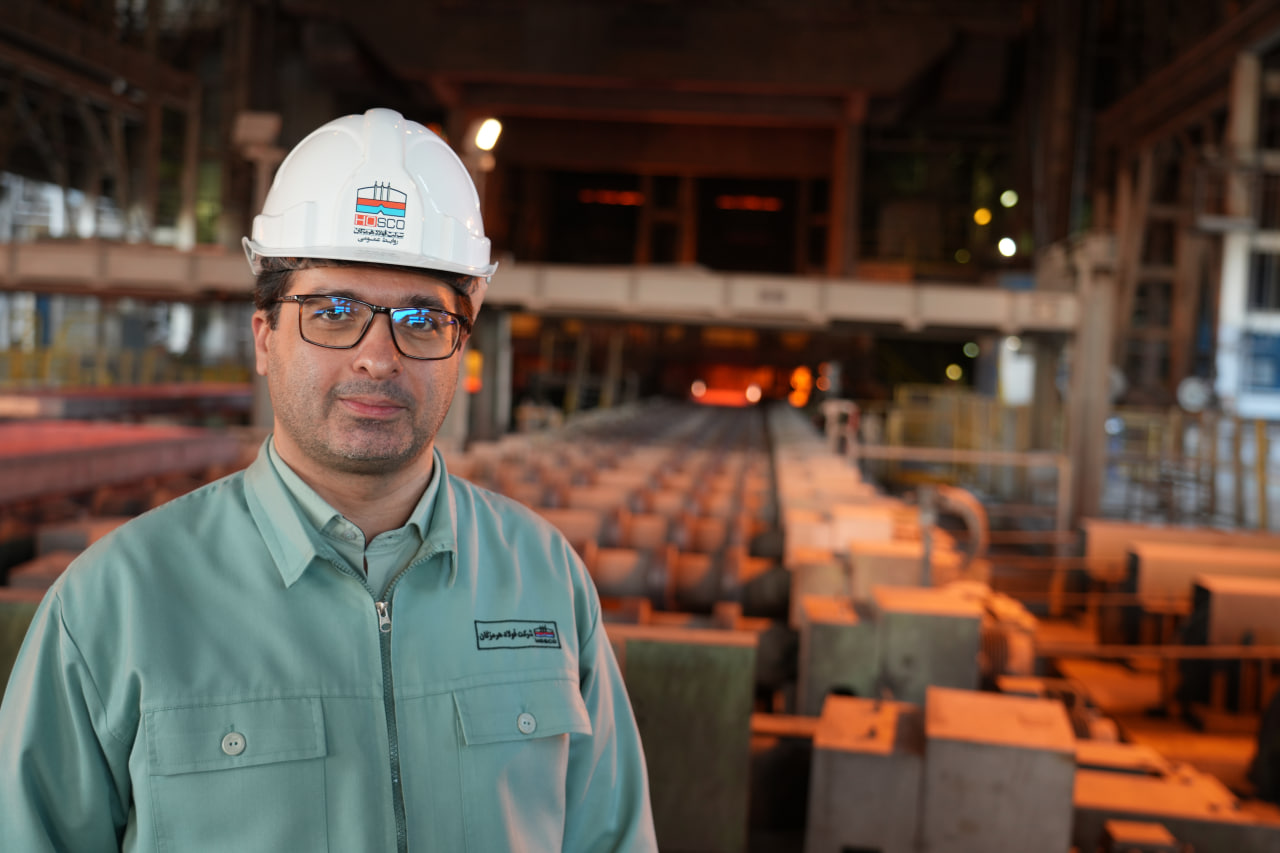 پیام مدیرعامل شرکت فولاد هرمزگان به مناسبت فرا رسیدن چهاردهمین سالروز افتتاح این شرکت؛ توسعه‌محوری و آینده‌نگری، رویکرد اصلی فولاد هرمزگان در صنعت فولاد کشور است