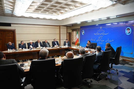 تاکید وزیر صمت بر احداث نیروگاه‌های خود تامین در صنعت سیمان