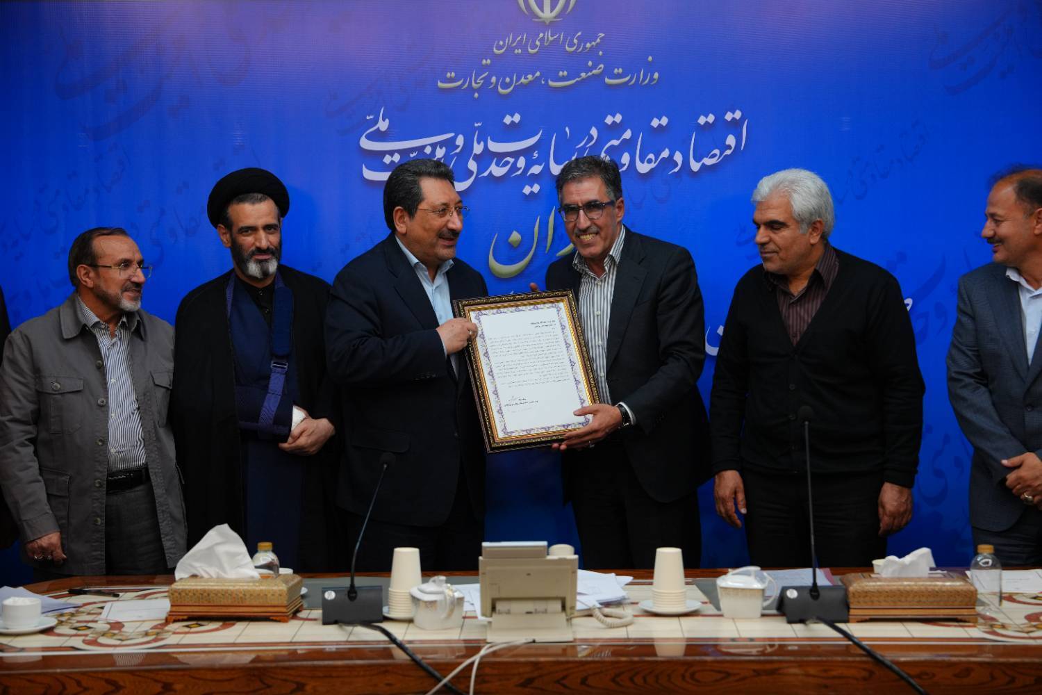 قدردانی رئیس کمیسیون صنایع و معادن مجلس از خدمات وزیر صمت و معاونان در جنگ تحمیلی