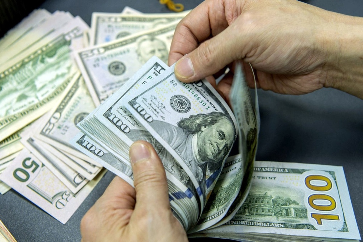 قیمت رسمی ارز در مرکز مبادله امروز یکشنبه ۳ خرداد ۱۴۰۵ / دلار ارزان شد