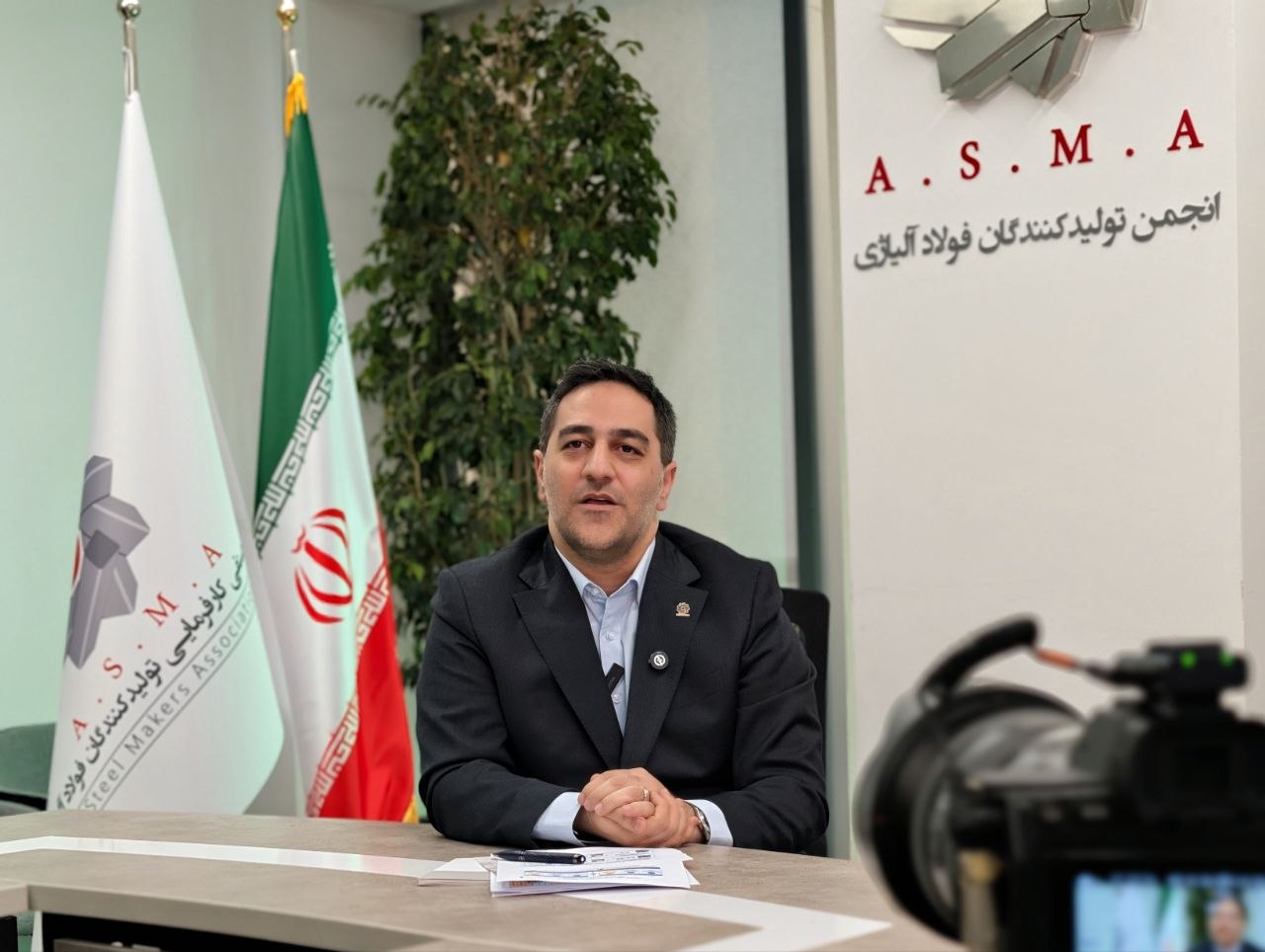 مجلس با ارائه طرحی، دریافت پول‌های کلان توسط اتاق بازرگانی از شرکت‌ها را متوقف کند