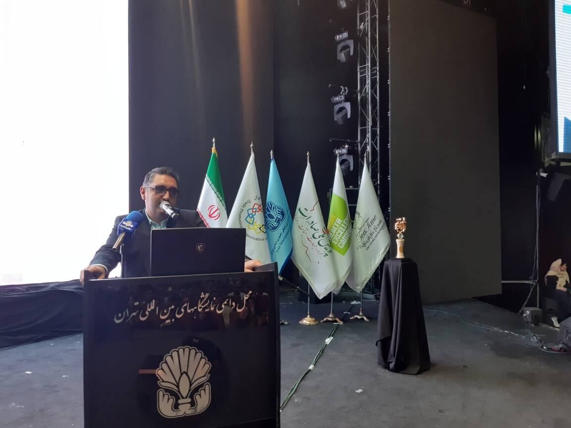 باید مدیریت صادرات را در بازارهای هدف توسعه دهیم / بازنگری در سیاست های ارزی و تجاری