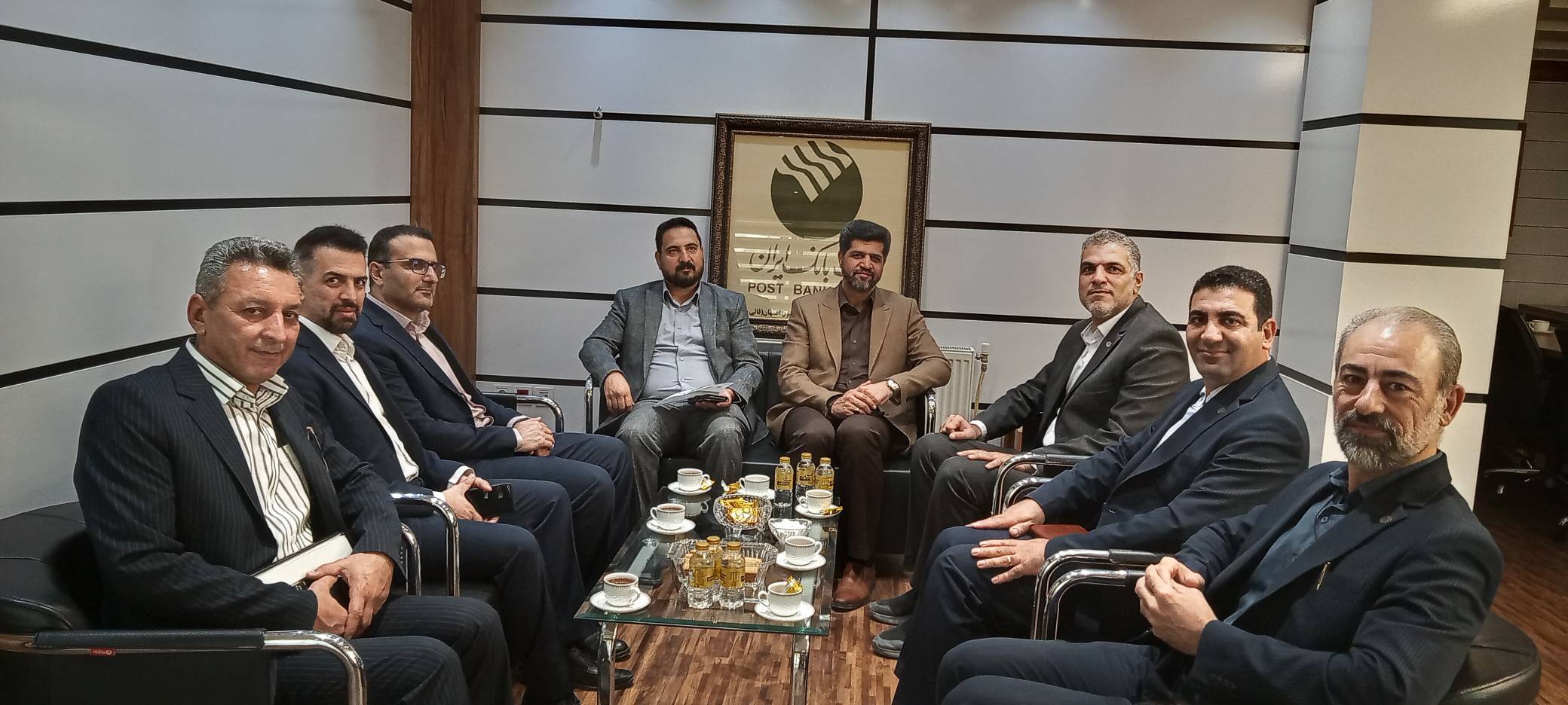 دیدار و گفتگو مدیریت شعب پست بانک اصفهان با مدیرعامل شرکت همیاری شهرداری های اصفهان
