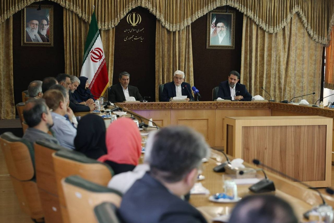 عارف: دشمن پس از شکست نظامی به‌دنبال فروپاشی اجتماعی از مسیر فشار اقتصادی است