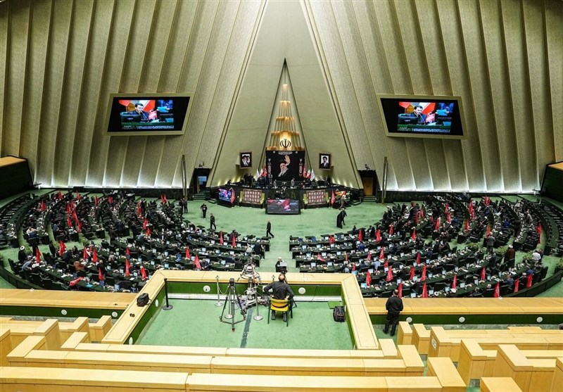 سوال از وزیر راه در دستورکار امروز مجلس
