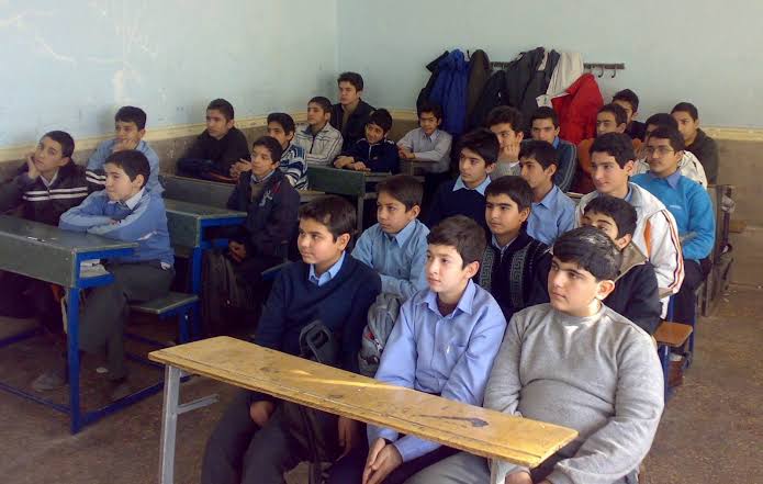 سهم صفر مدارس دولتی عادی میان ۳۰ رتبه برتر کنکور/عدالت آموزشی زیر سؤال