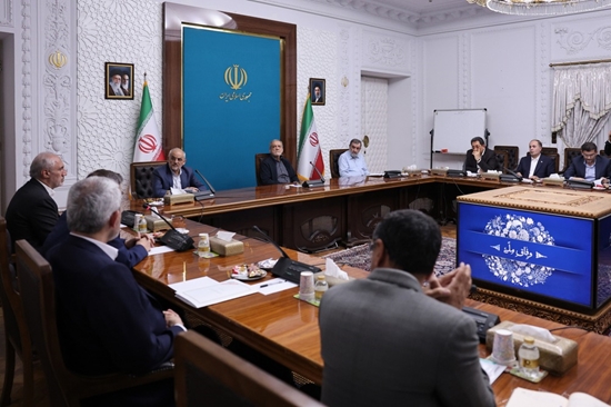 تاکید وزیر صمت بر تداوم فرآیند تأمین نیازهای کشور و استمرار فعالیت‌های مرتبط با واردات